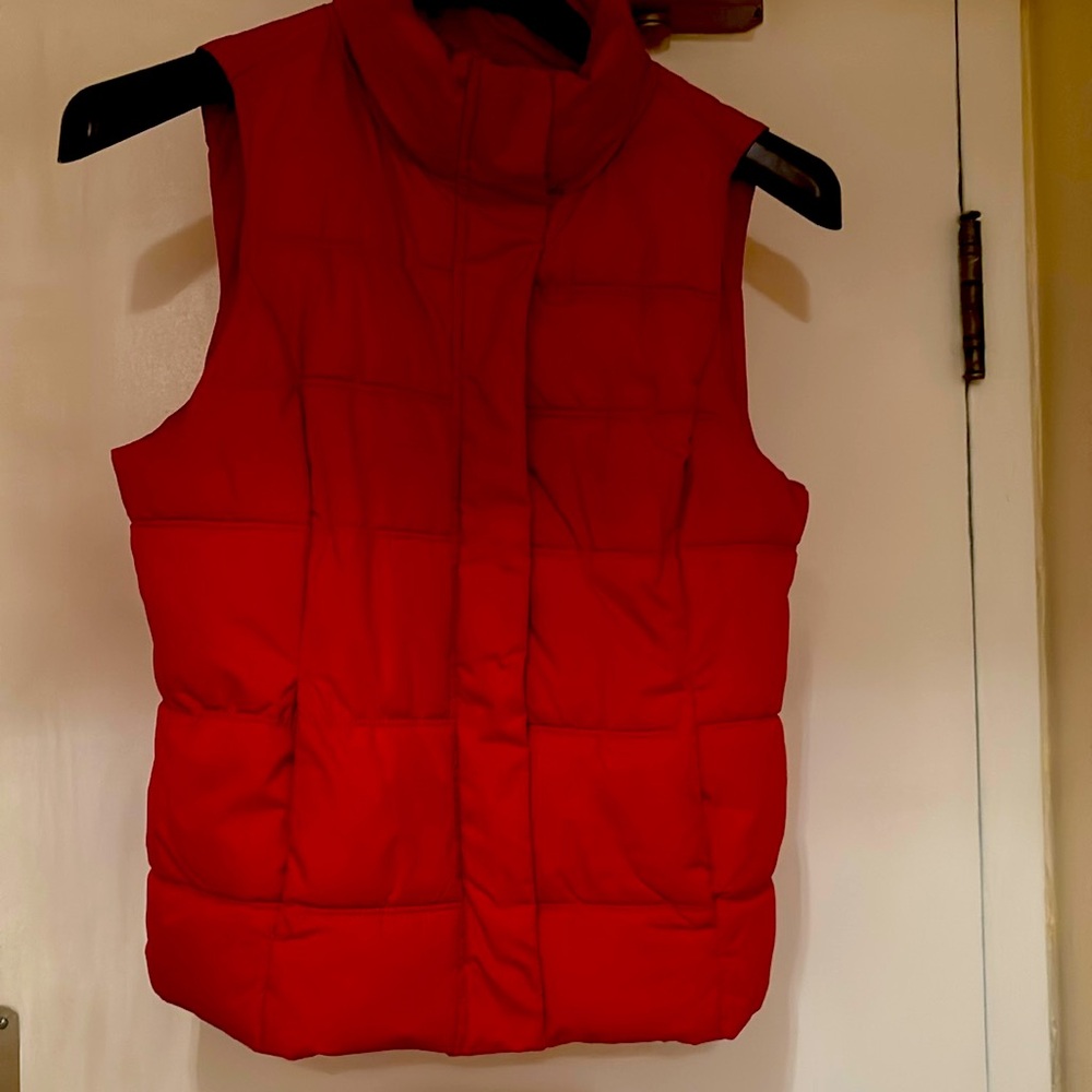 Women puff vest, medium size, hot pink, Cap